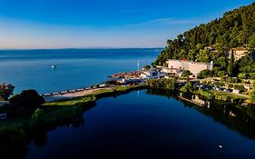 Barbara Piran Beach Hotel